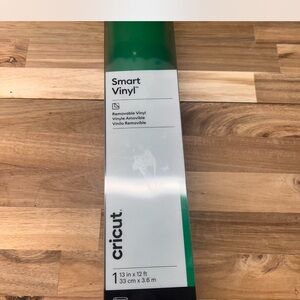Cricut Smart Vinyl Removable in Green